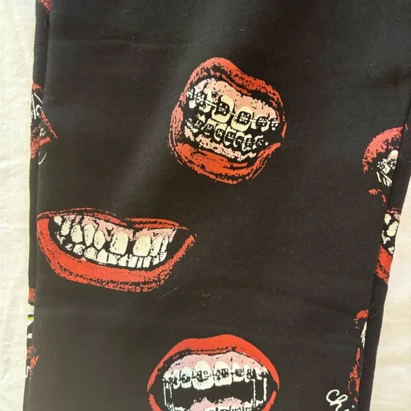 VTG DEADSTOCK Chinatown Market Joggers Sweatpants Lips and Teeth Graphic RARE